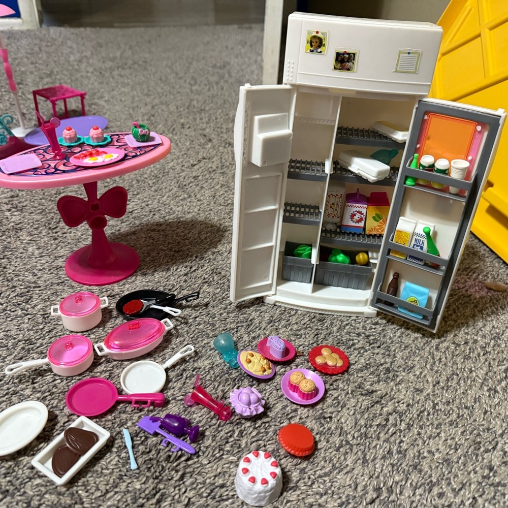Barbie size Kitchen Playset with Accessories